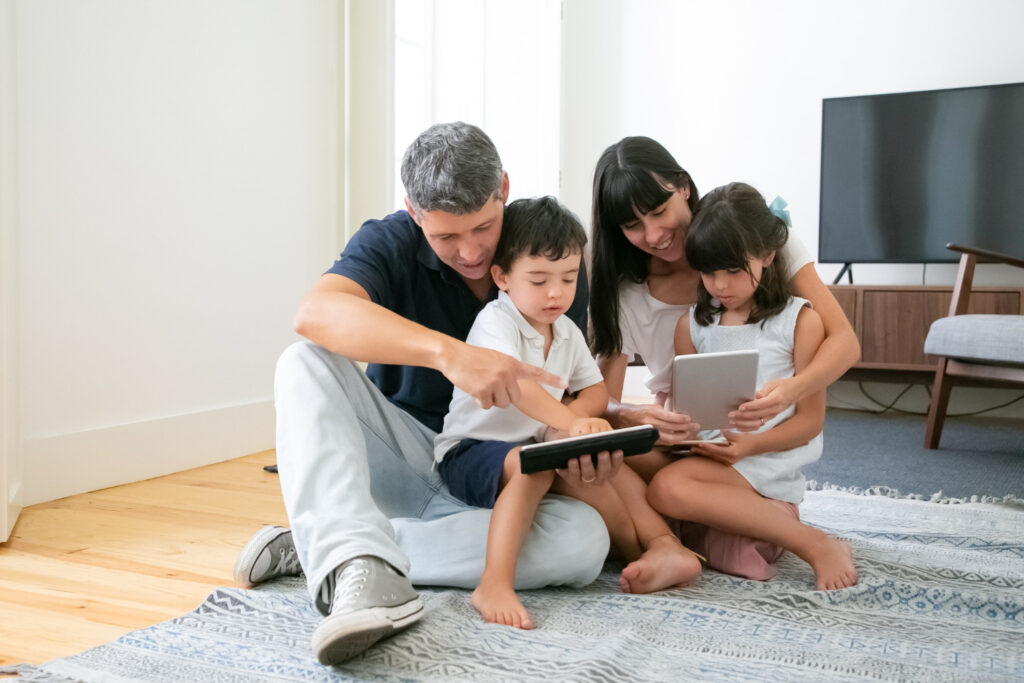 parents educating cyberbullying