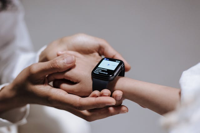 best smart watch for kids in 2025